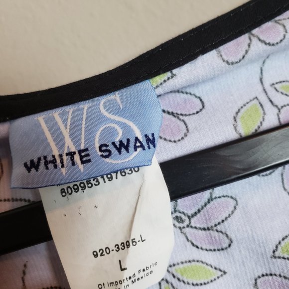 White Swan Light Purple Floral Velvet Button Down Scrub Jacket Coat Large - Picture 6 of 8